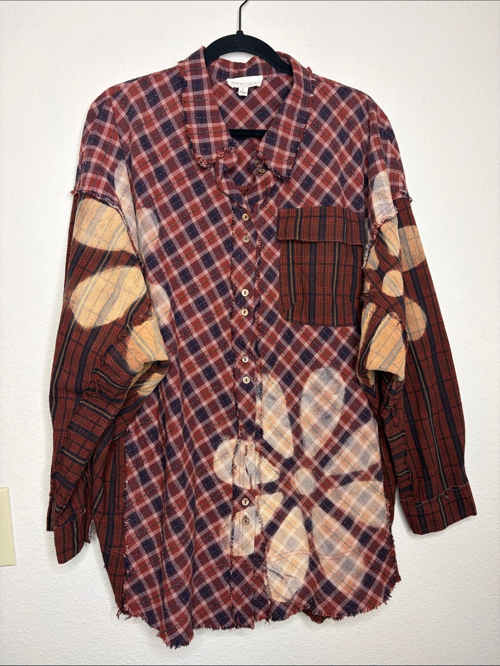 Oli & Hali | Women’s Boho Mixed Media Plaid Flannel Shacket Floral Detail Size L - Picture 3 of 8